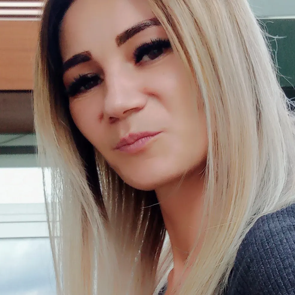 Stylizacja paznokci Bytom - Manicure Hybrydowy